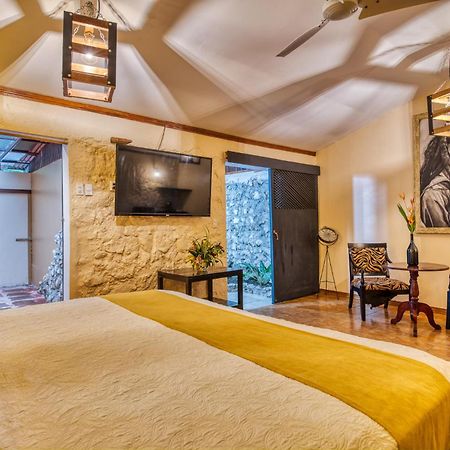 Atlantida Lodge Cahuita Eksteriør billede