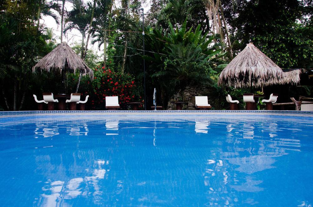 Atlantida Lodge Cahuita Eksteriør billede